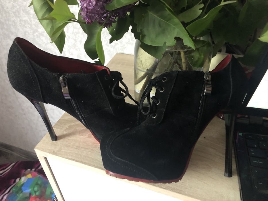 Продам ботиночки