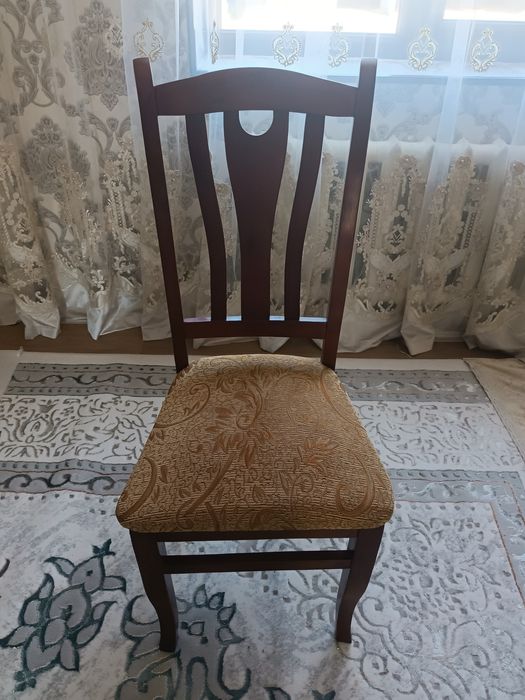 Стул 12 шт отличное состояний отдельно тоже продаеться
