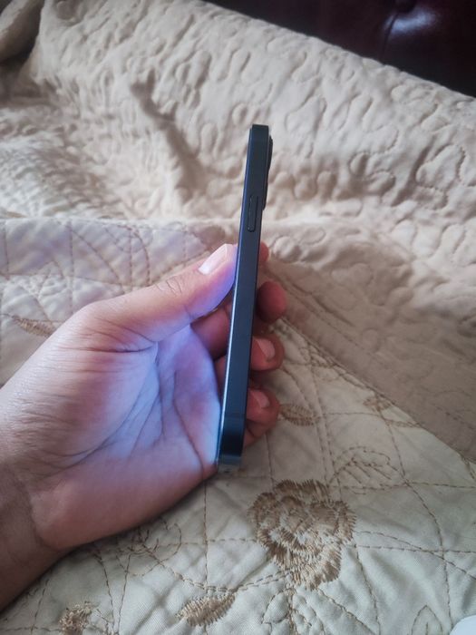 iPhone 13. 128 ideal
