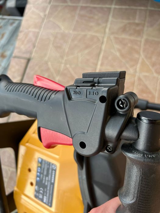 Vând Bulaneza CEMBRE cale ferată pe acumulatori