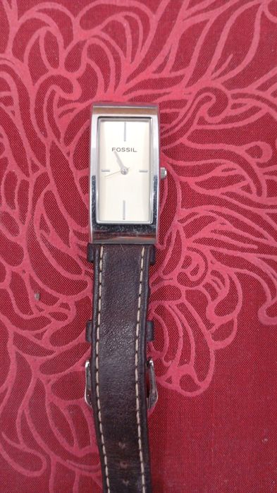 Ceas dama. Fossil