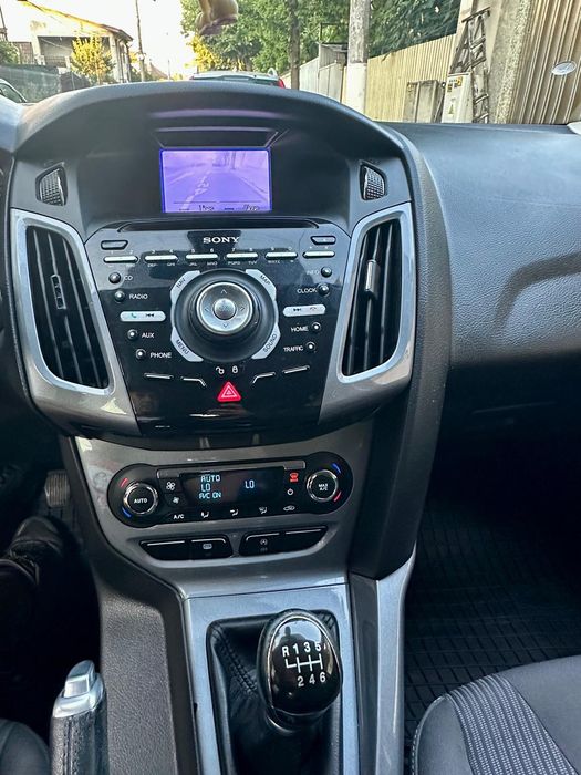 FORD Focus 0 — imagine 5