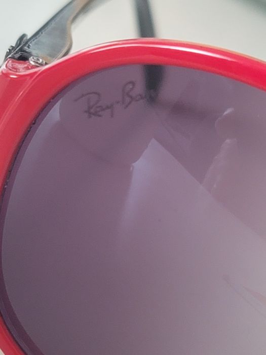 Ochelari de soare noi ramă roșie