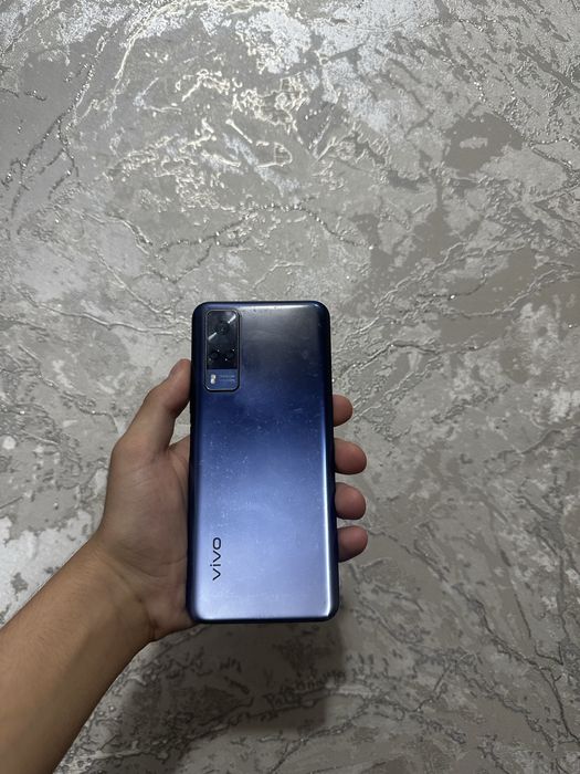 Продам телефон Vivo