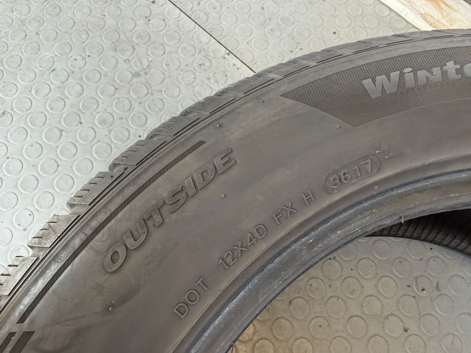 2бр. ЗИМНИ ГУМИ С Борд 235/55R/18 -HANKOOK- DOT:3617- 3.6мм. *40€ Комплект*
