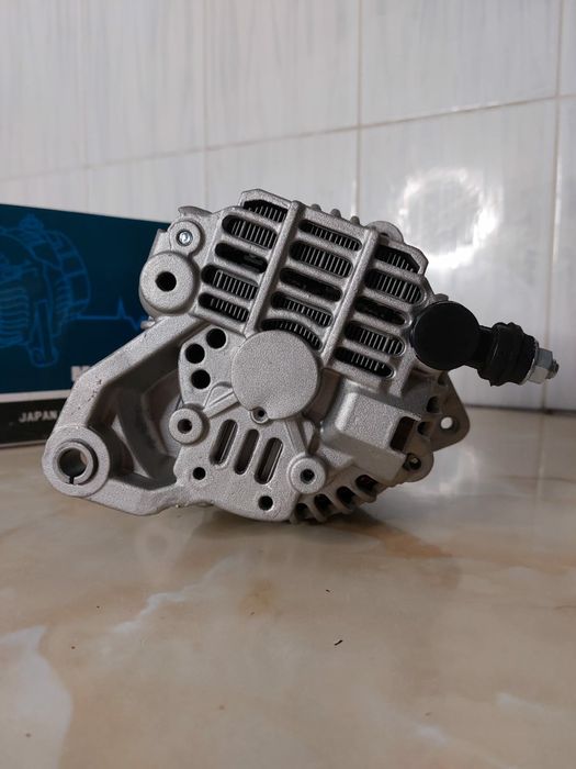 Генератор Nissan Maxima, Cefiro