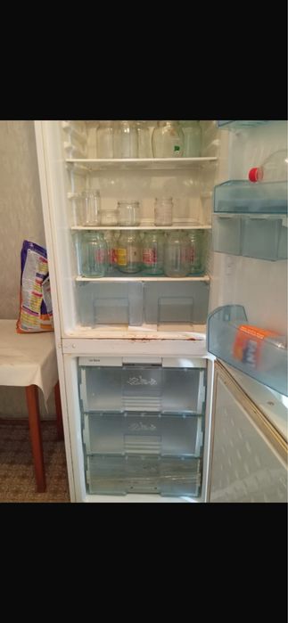 Продам холодильник ВЕКО 5 тыс проблема с фрионом