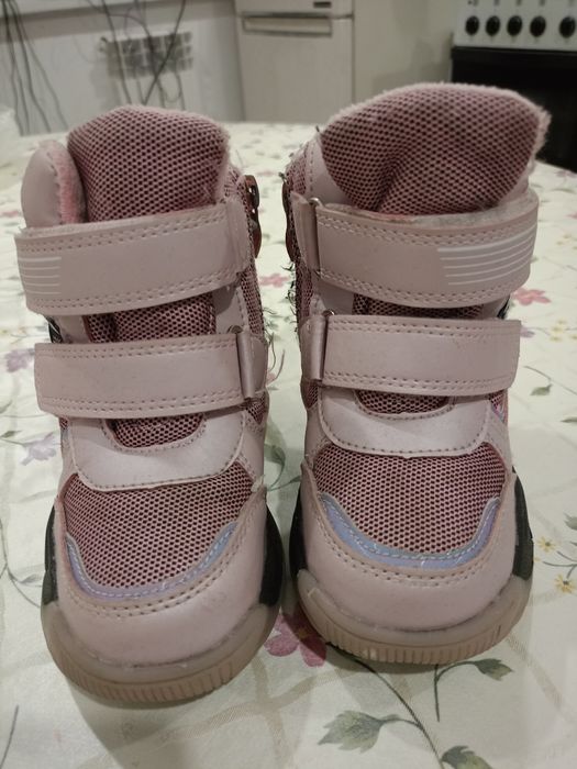 Продам зимние сапожки