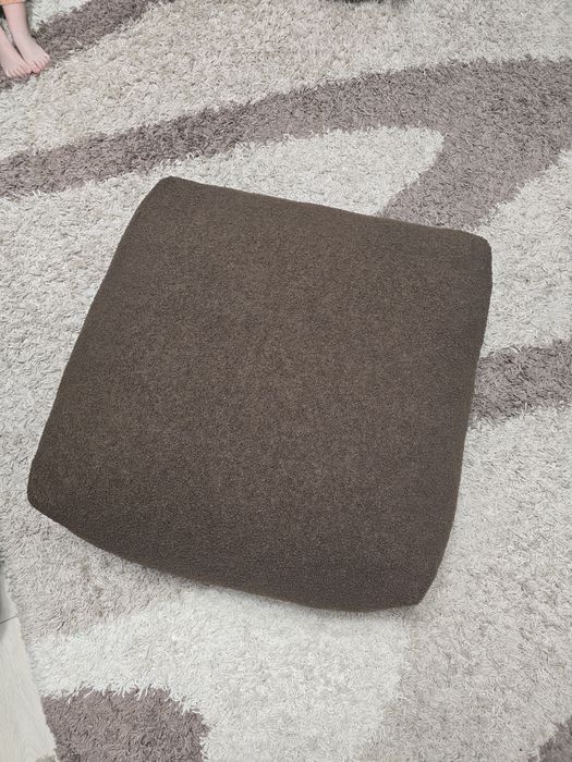 Продам красивый пуф