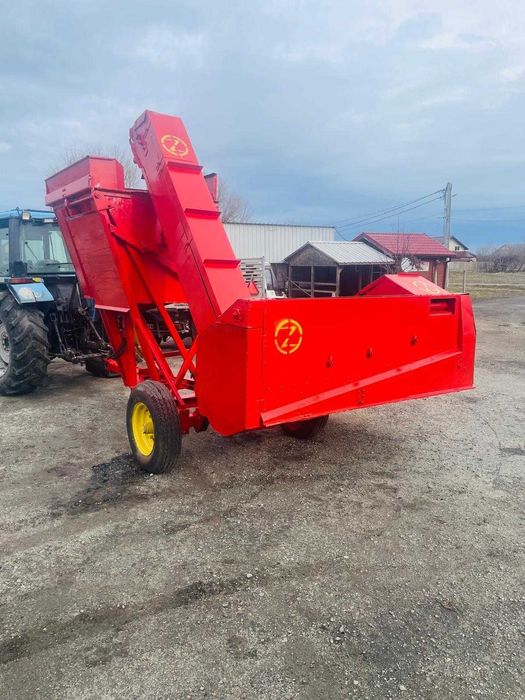 ZMAJ 214 Culegătoare de porumb