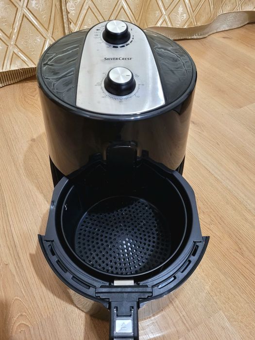 Фритюрник с горещ въздух