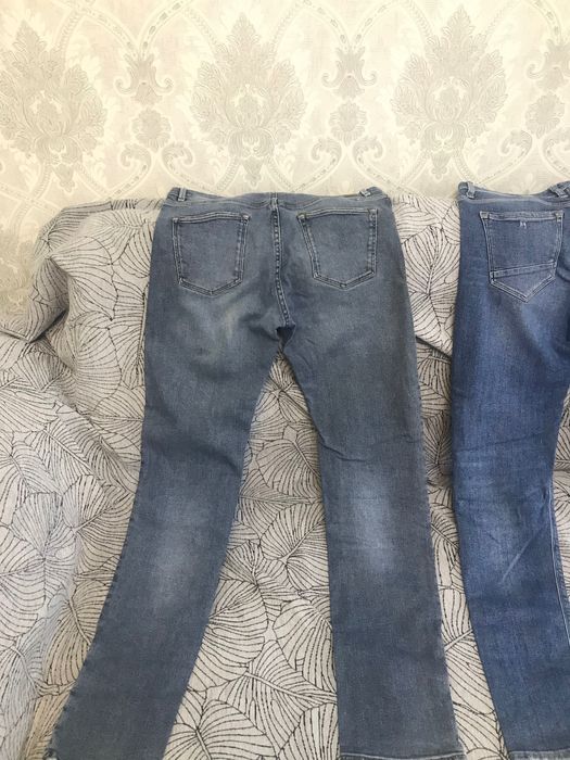 Джинсы б/у пару раз одевались