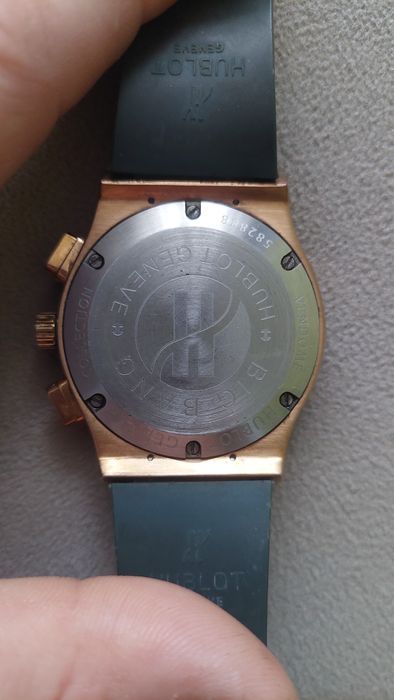 Продам часы в хорошем состоянии