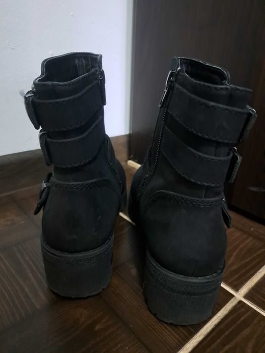 Încălțăminte damă second-hand