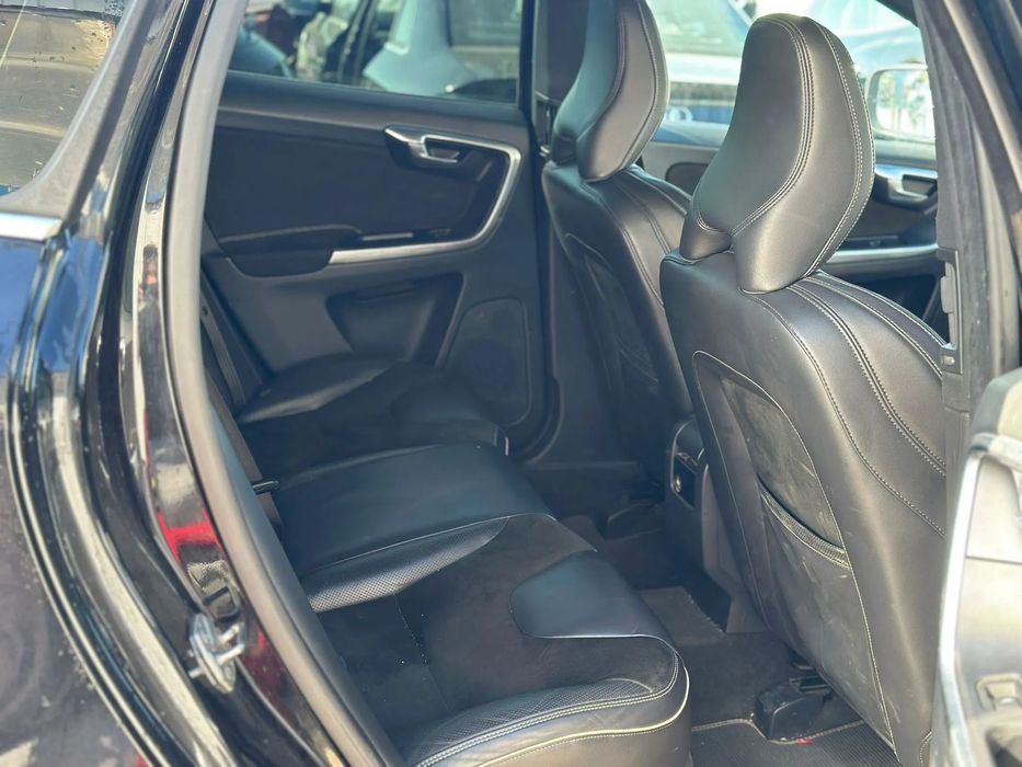 Dezmembrari Volvo XC60 R-Design 2.0 Diesel