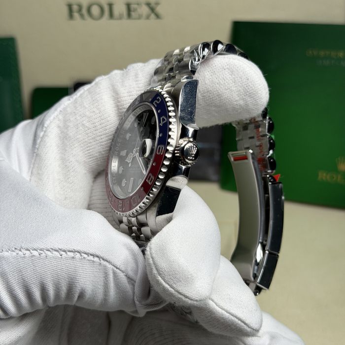 Rolex GMt 2 Pepsi