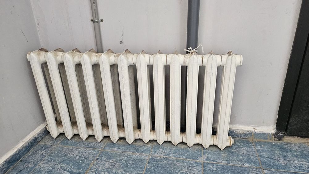 Батарея чугунная