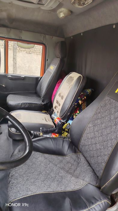 Самасвал Камаз 6520