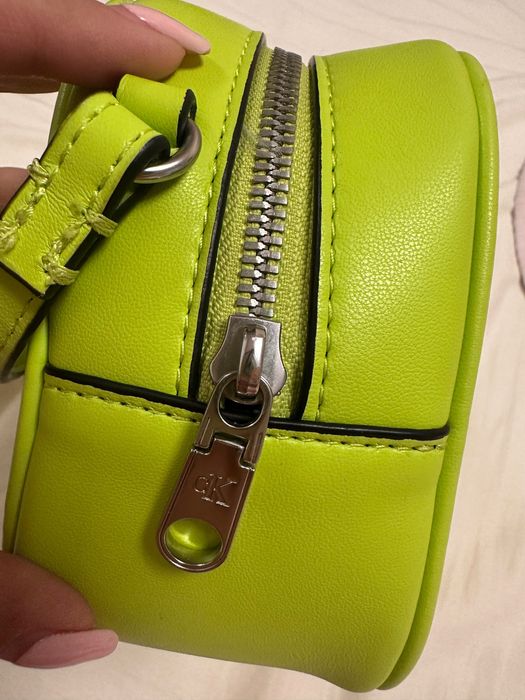 Дамска чанта-Calvin Klein