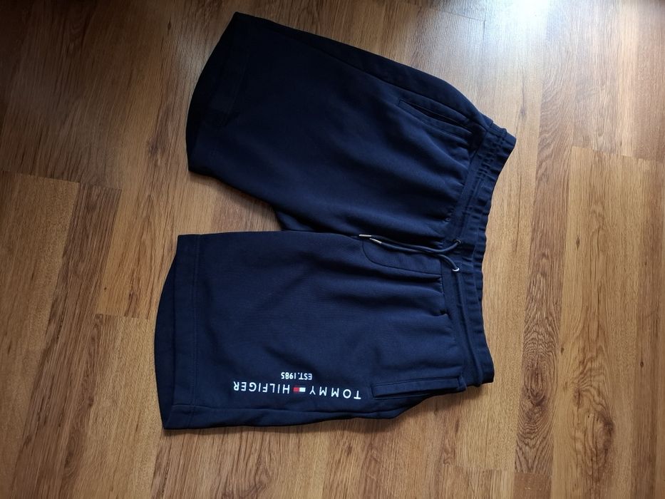 Tommy Hilfiger мъжки къси панталонки 2XL размер