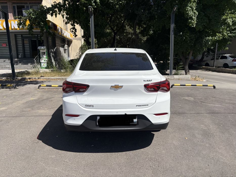 Chevrolet Onix Premier