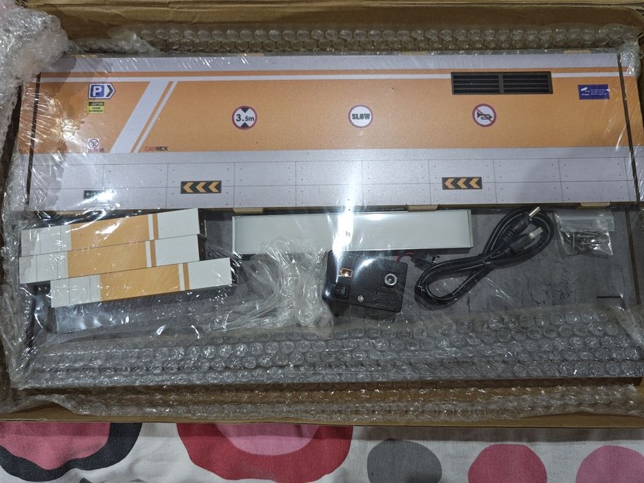 Паркинг гараж за умалени модели мащаб 1/24