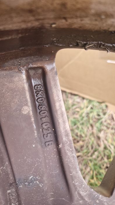 Джанти с гуми за Audi