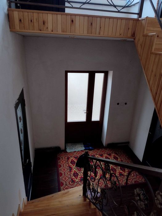 Ховли сотилади 3 сотиклик кириб яшашга тайёр