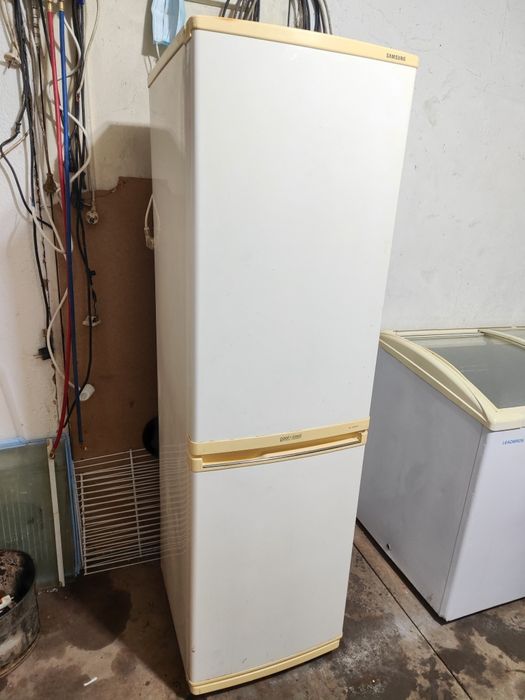 Холодильник рабочий