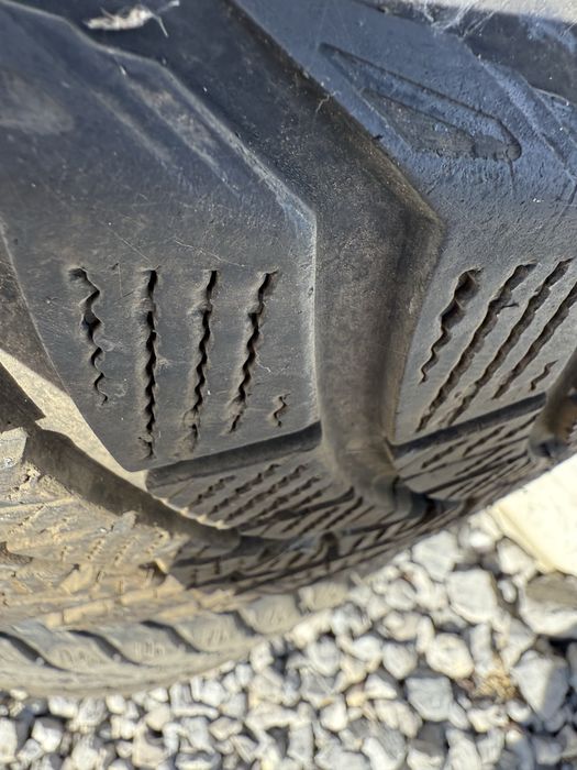 Kumho Wintercraft 255/40/19