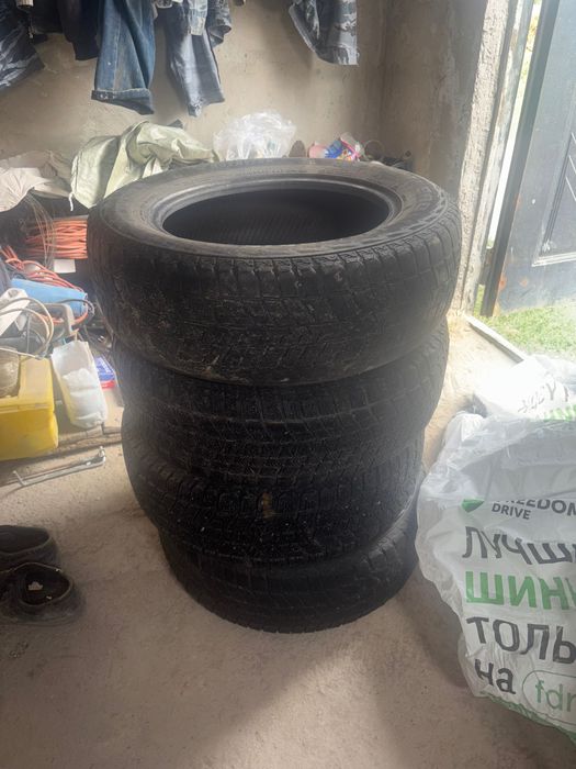 Шины зимние 195/65R15
