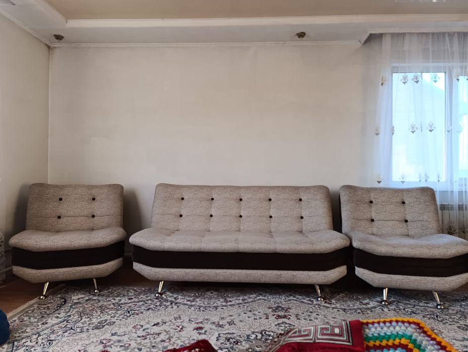 Продаю диван с 2креслами