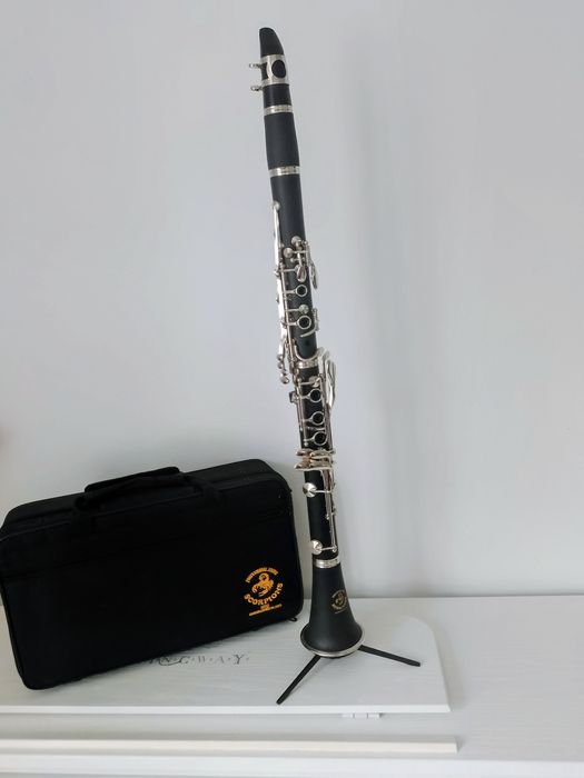 Vând Clarinet Scorpion