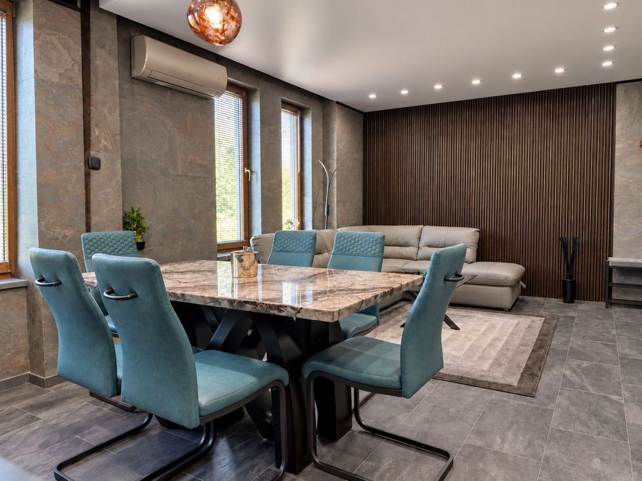 Продава се Двустаен апартамент в София, Център - 62 кв.м за 5710 €/кв.м - Снимка #1