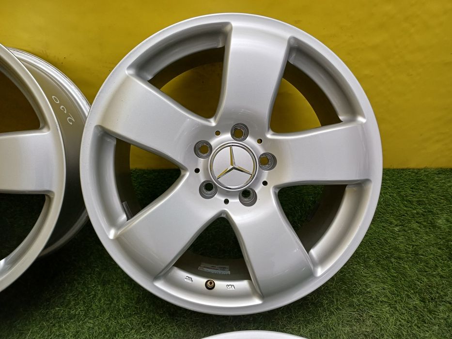 Диски R17 5x112 на Mercedes и другие.