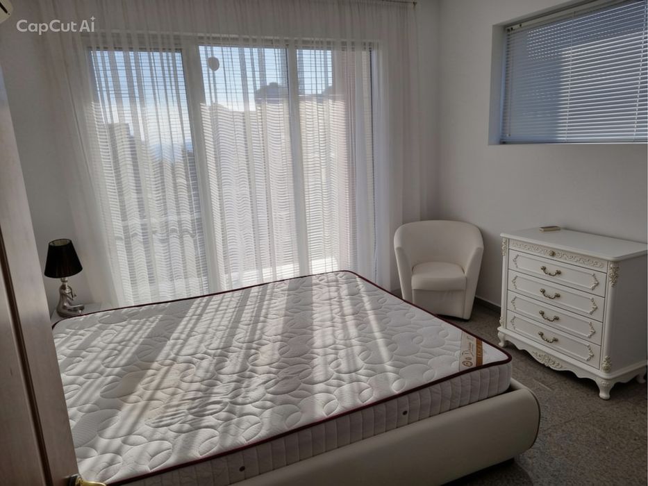 Просторен четиристаен апартамент в гр.Свети Влас-100 м. от плажа