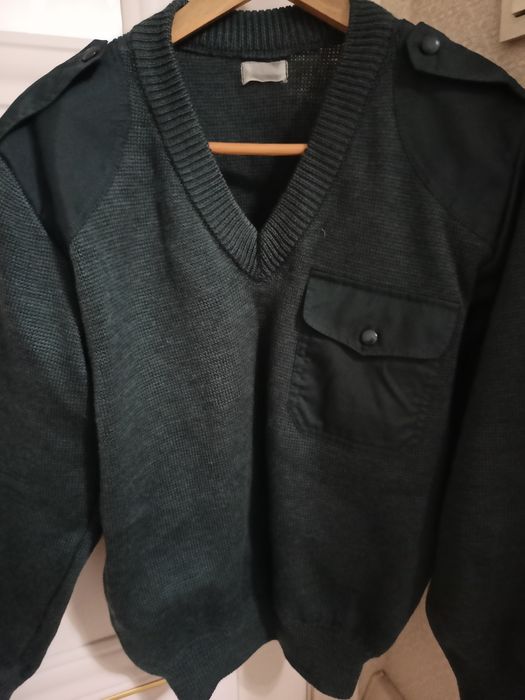 Пуловер форменный