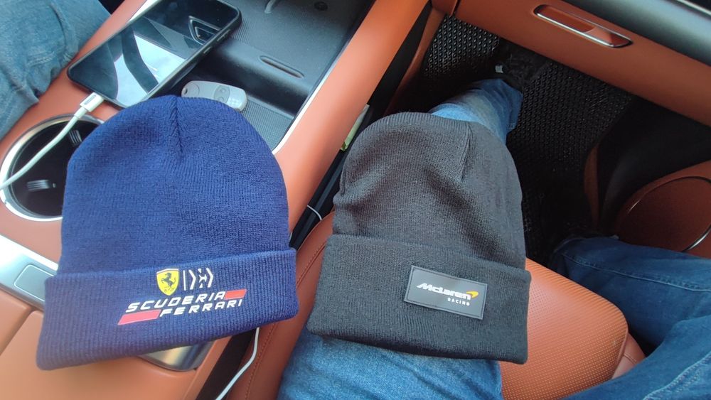 Шапка Феррари мак ларен