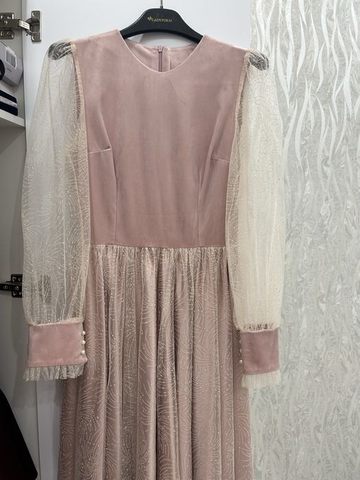 Платье нежное комбинированное