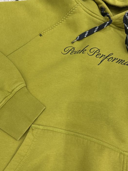 Мъжки суитшърт PEAK PERFORMANCE . Размер M/L