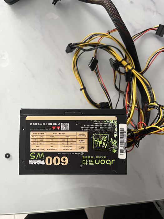 В продаже Блок питания