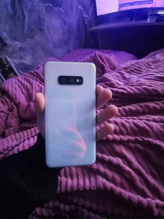 Samsung Galaxy S10e