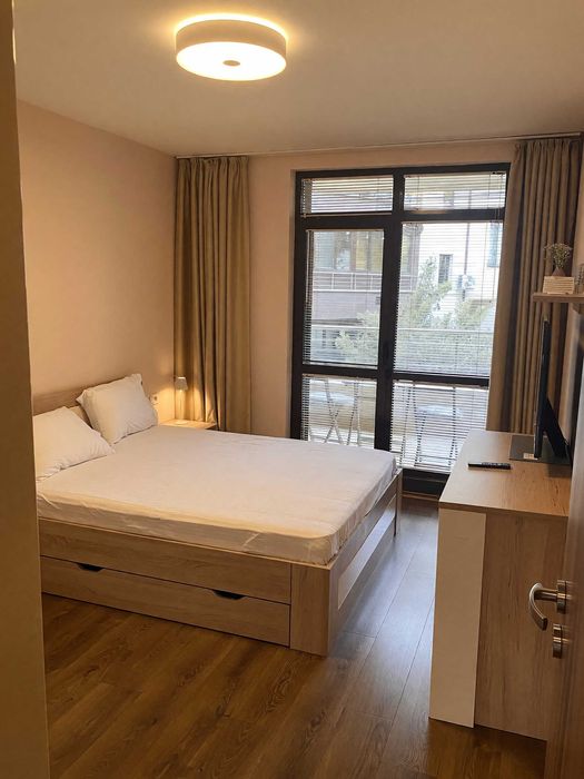 Дава се под наем Тристаен апартамент в София, Витоша - 100 кв.м за 900 € - Снимка #1