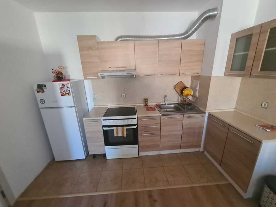 Дава се под наем Двустаен апартамент в Бургас, Меден рудник - зона А - 60 кв.м за 255 € - Снимка #3