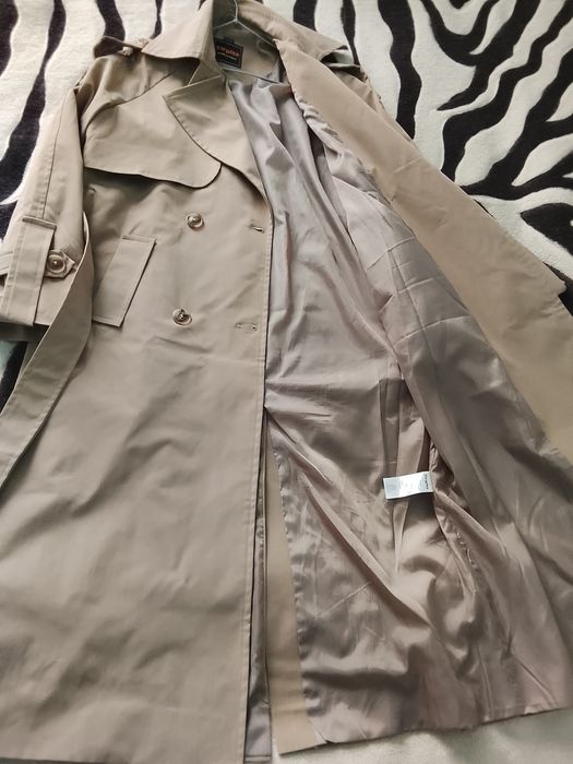 Тренч хорошем состоянии