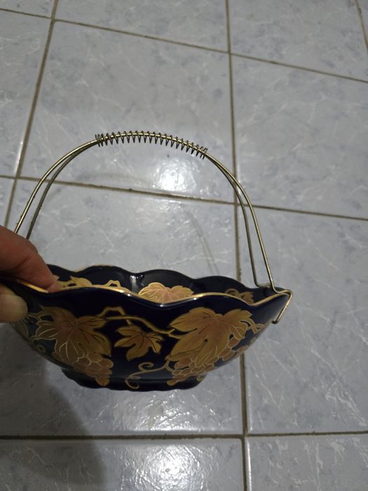 Ваза - конфетница  со с'емной  ручкой Новая Чехия