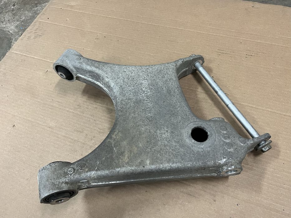 Задни носачи за BMW E39 Комби