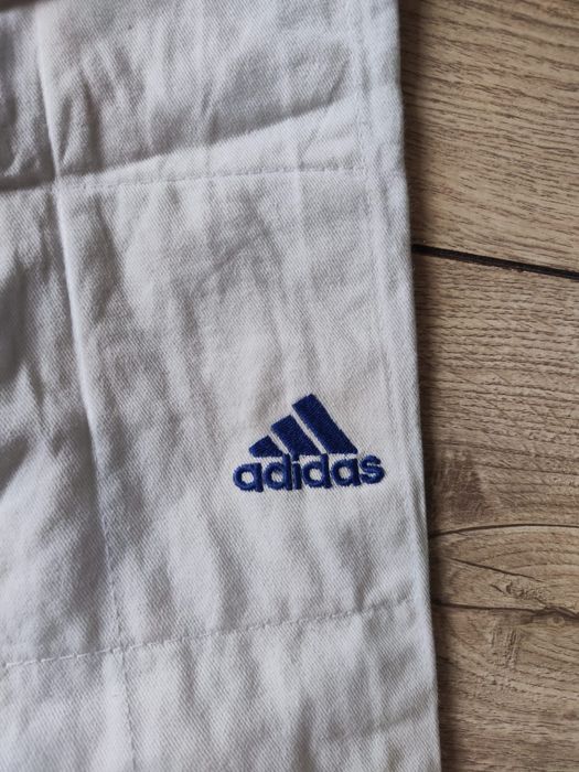 Продаю кимоно аdidas