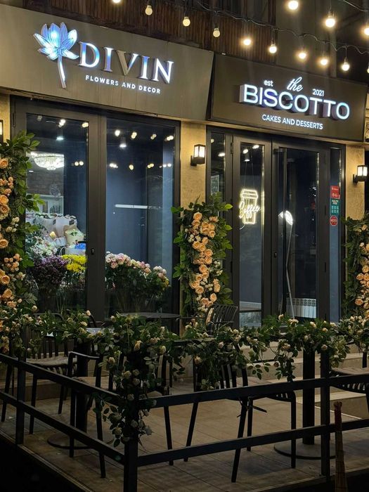 Срочно продается бизнес цветочный магазин + кофейня