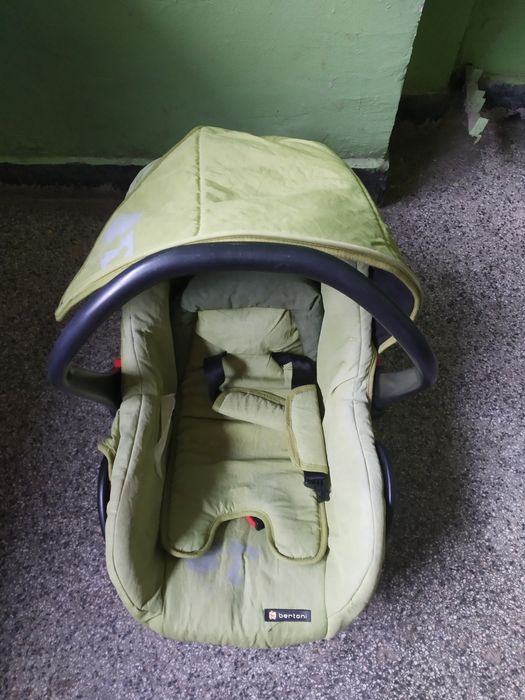 Комбинирана количка -лятна и зимна + кошче за кола